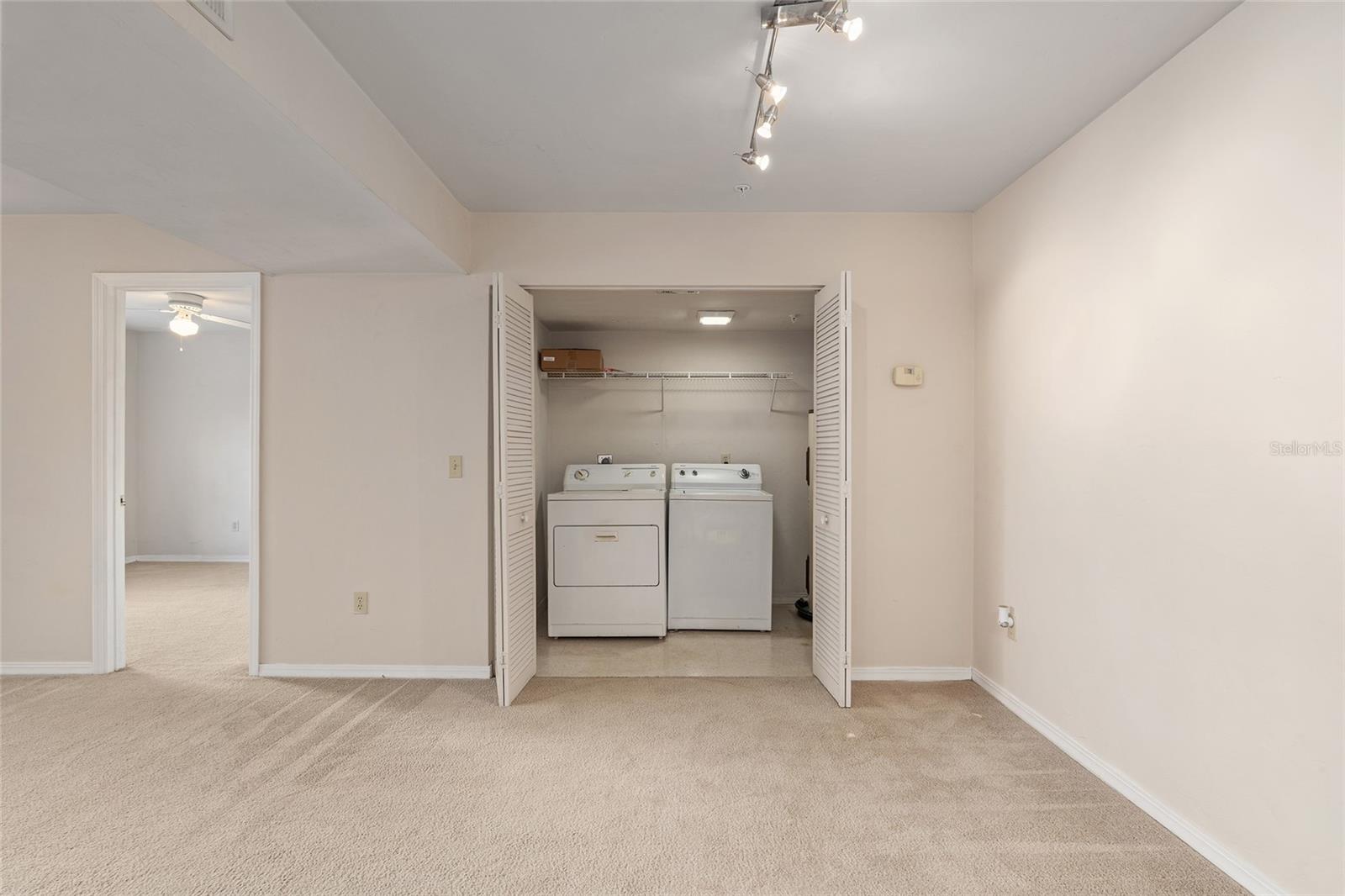 Image 13 of 33 For 2360 Archer Road 607