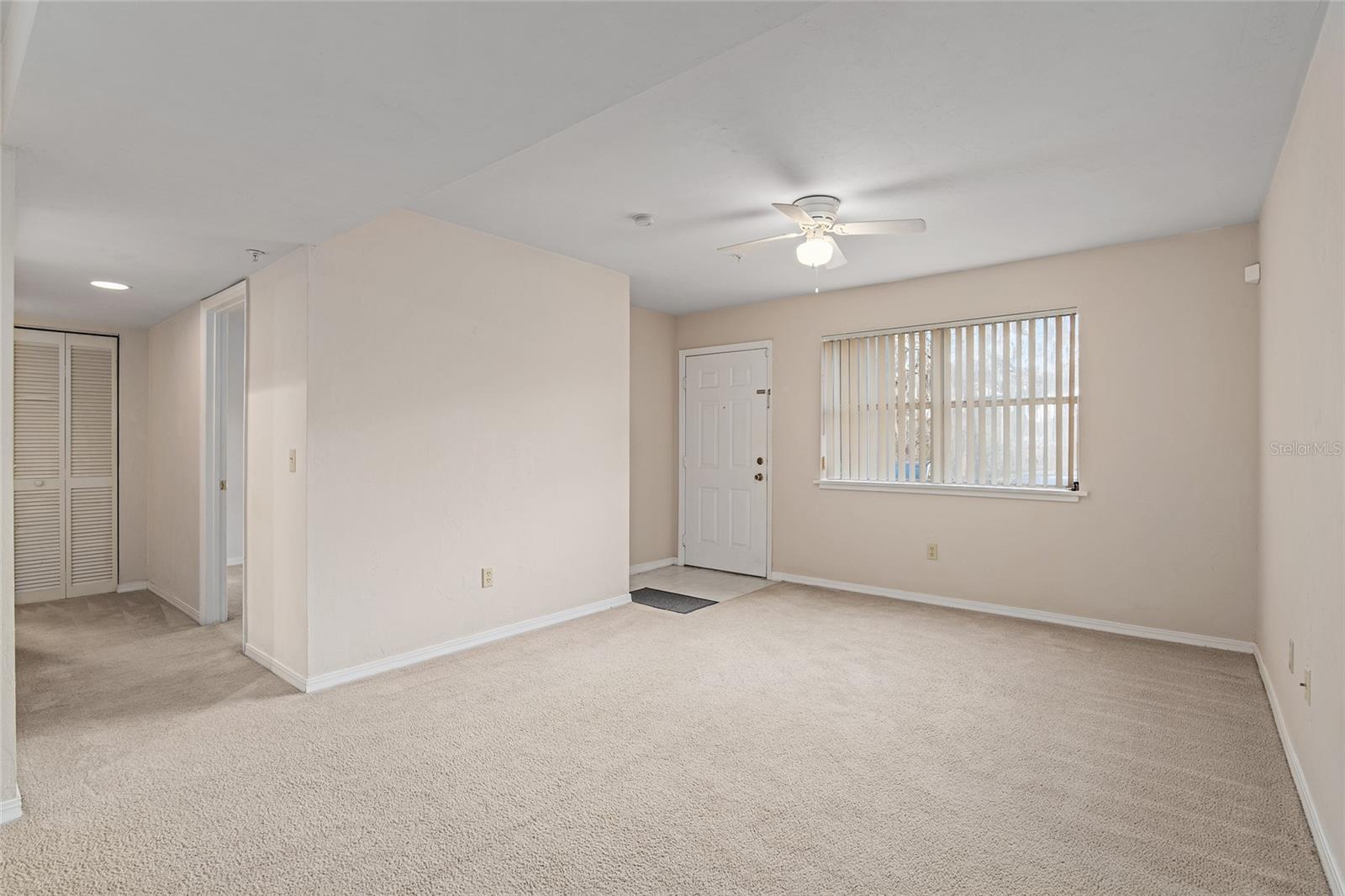 Image 7 of 33 For 2360 Archer Road 607