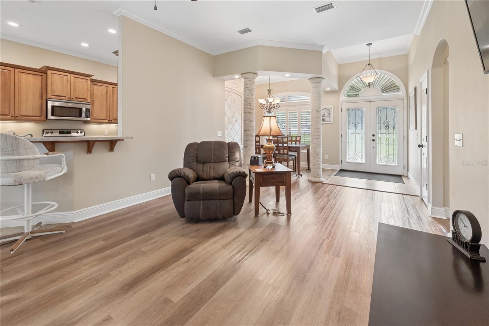 Image 24 of 51 For 376 Fieldstone Court
