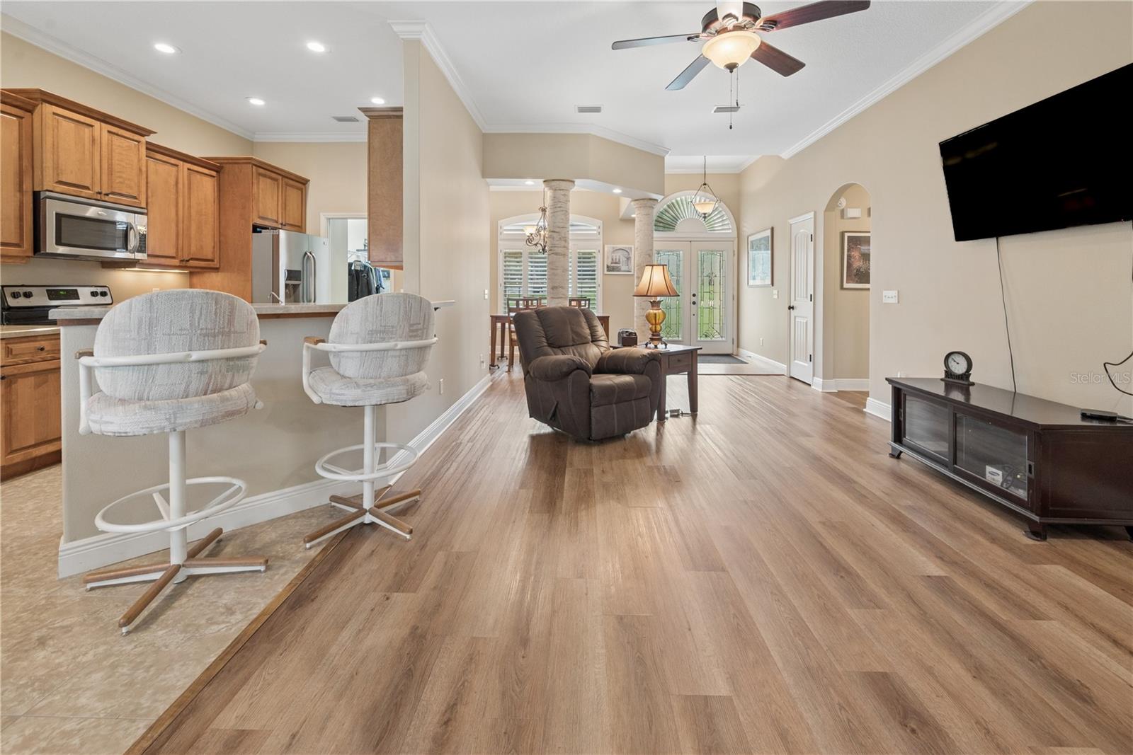 Image 25 of 51 For 376 Fieldstone Court