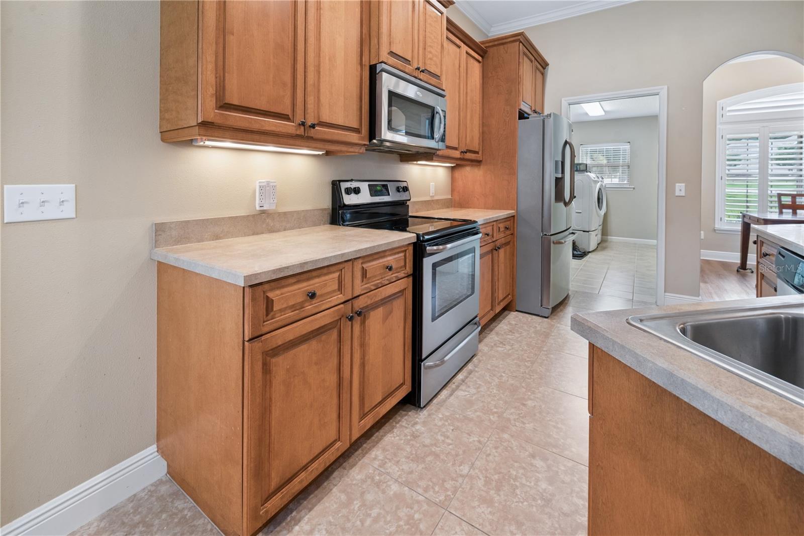 Image 28 of 51 For 376 Fieldstone Court
