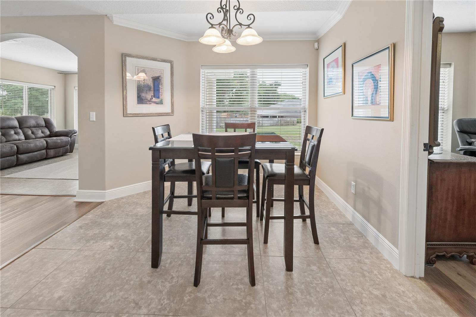 Image 31 of 51 For 376 Fieldstone Court
