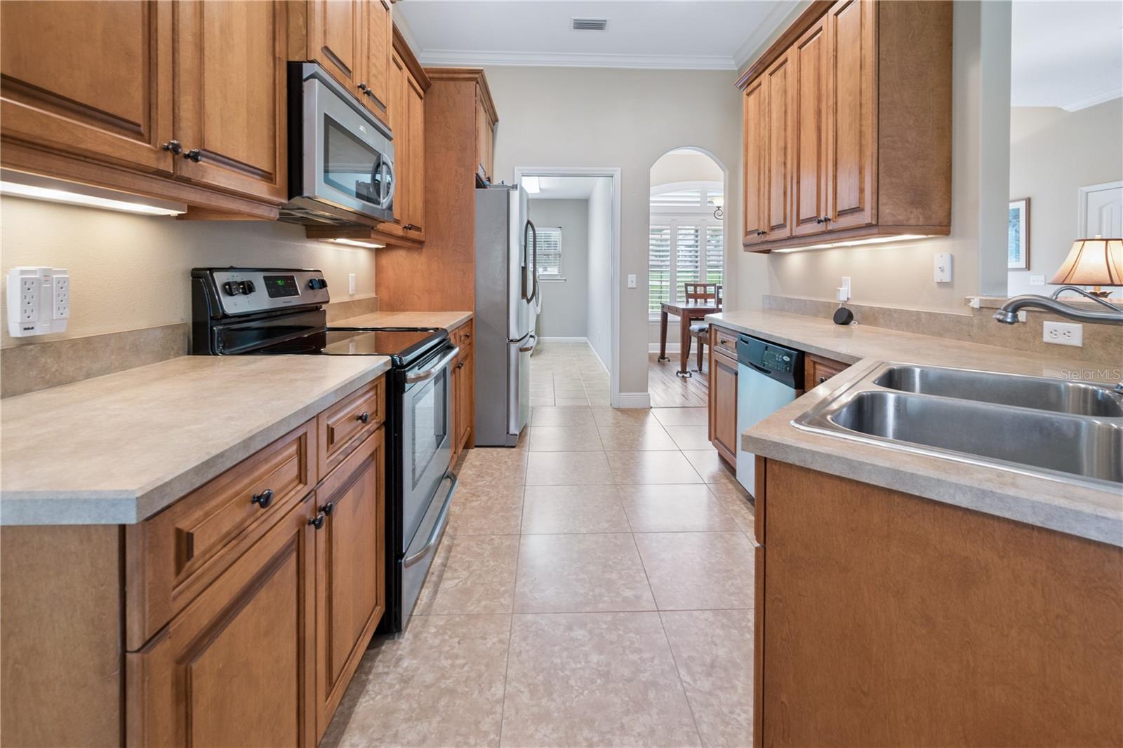 Image 32 of 51 For 376 Fieldstone Court