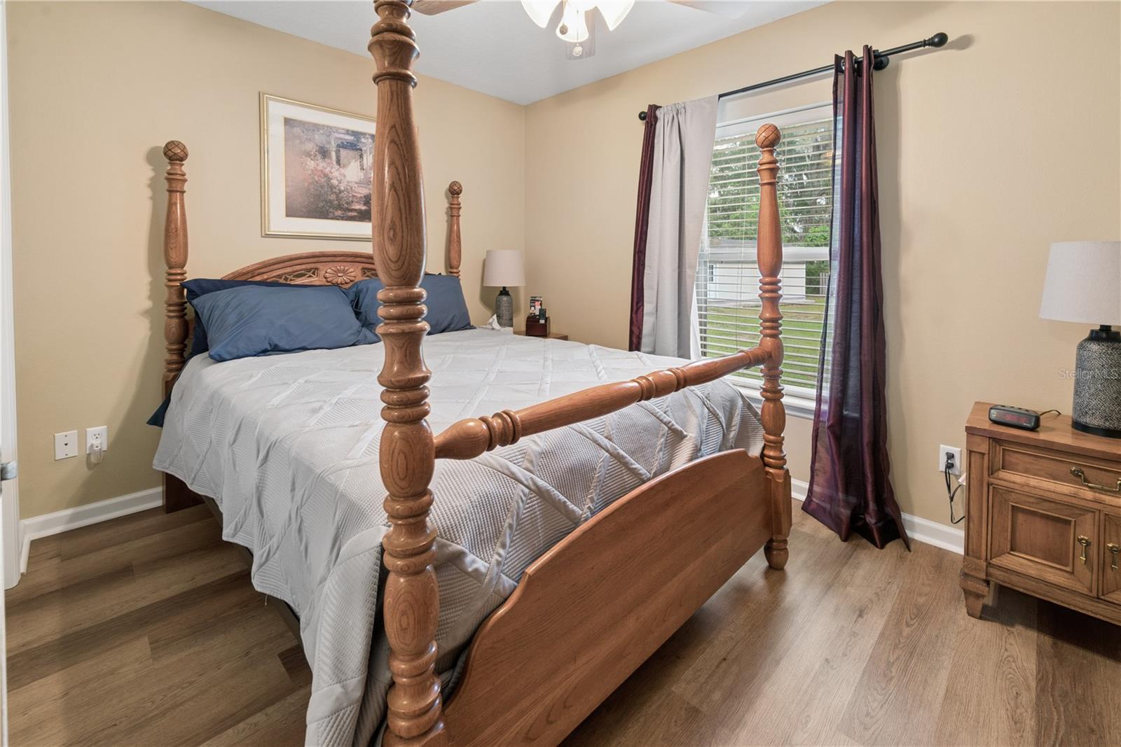 Image 36 of 51 For 376 Fieldstone Court