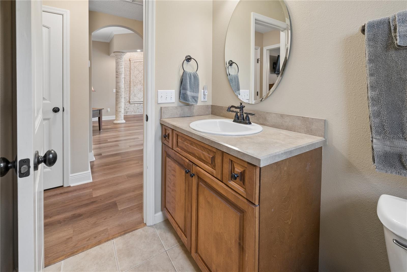 Image 37 of 51 For 376 Fieldstone Court
