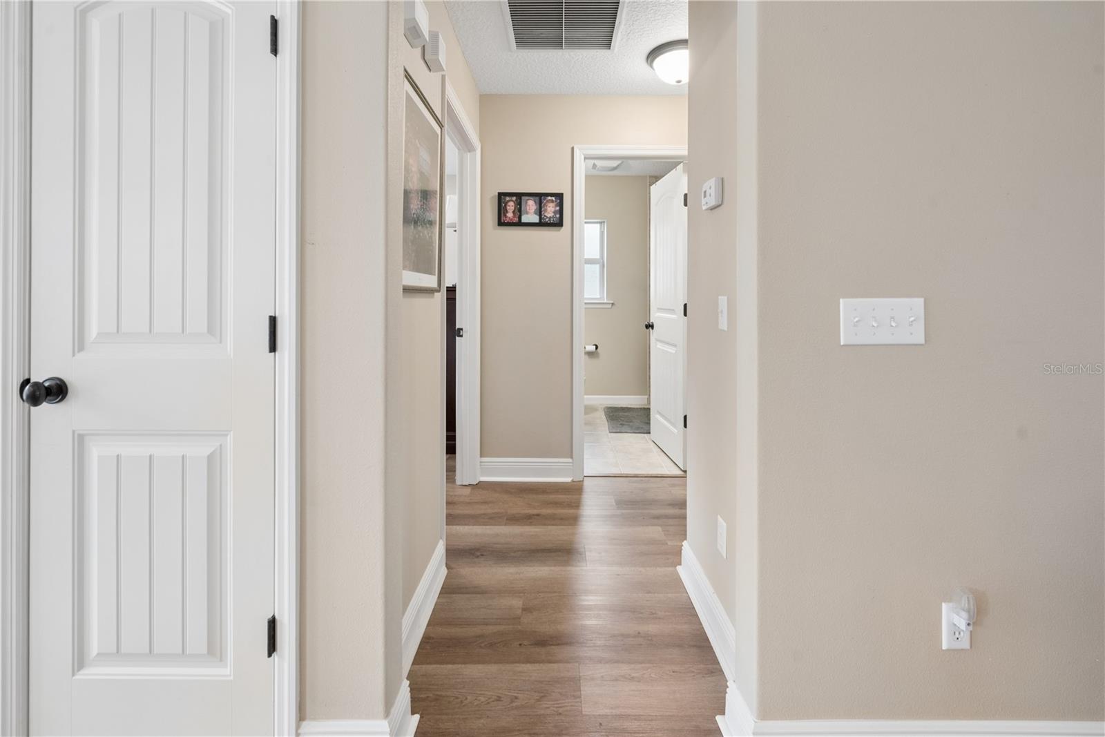Image 42 of 51 For 376 Fieldstone Court