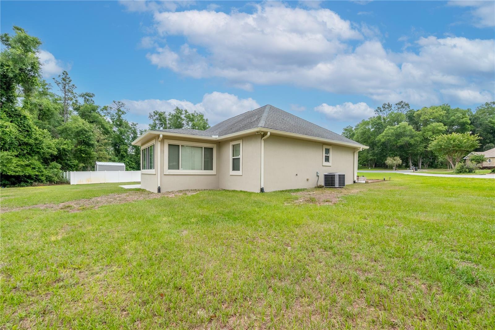 Image 5 of 51 For 376 Fieldstone Court