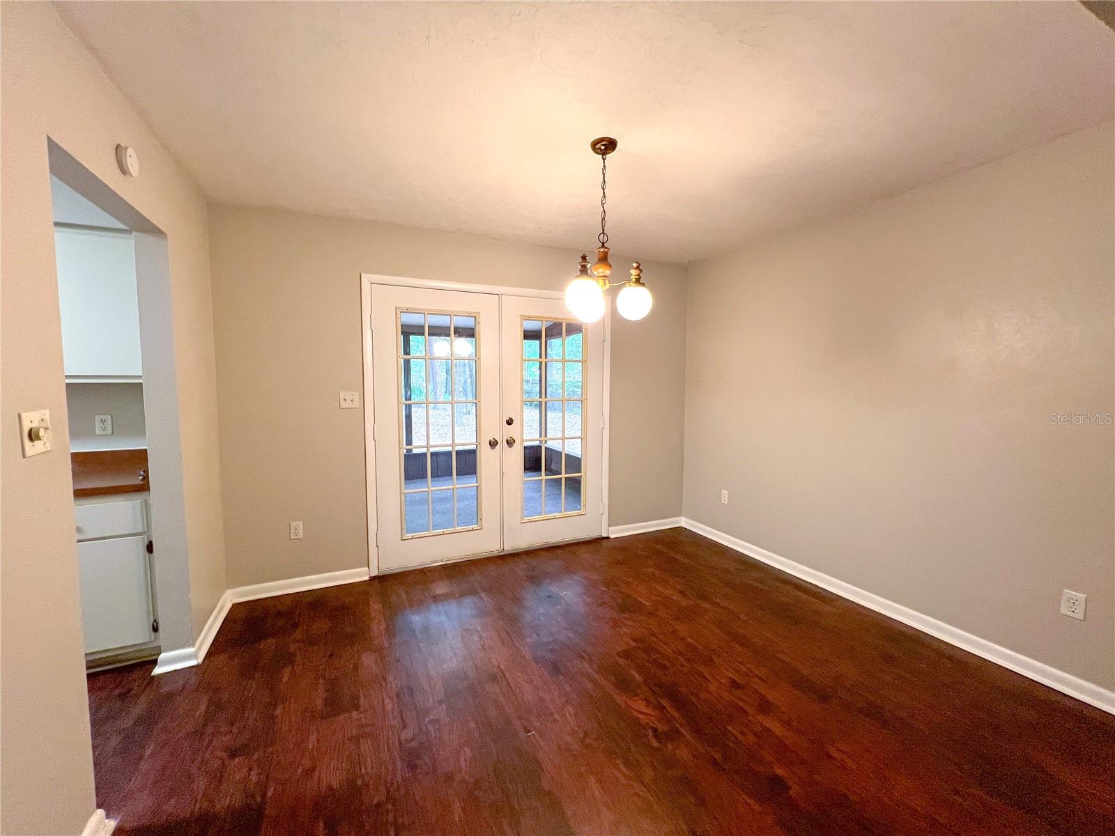Image 4 of 17 For 720 77th Terrace
