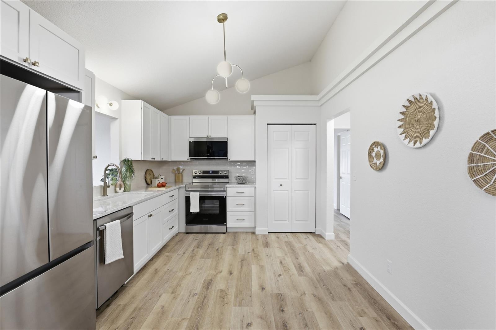 Image 10 of 44 For 15857 249th Terrace