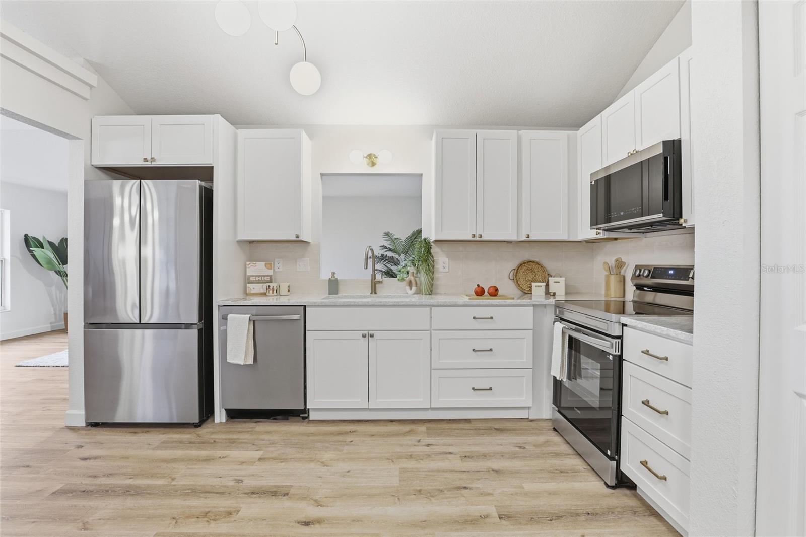 Image 12 of 44 For 15857 249th Terrace
