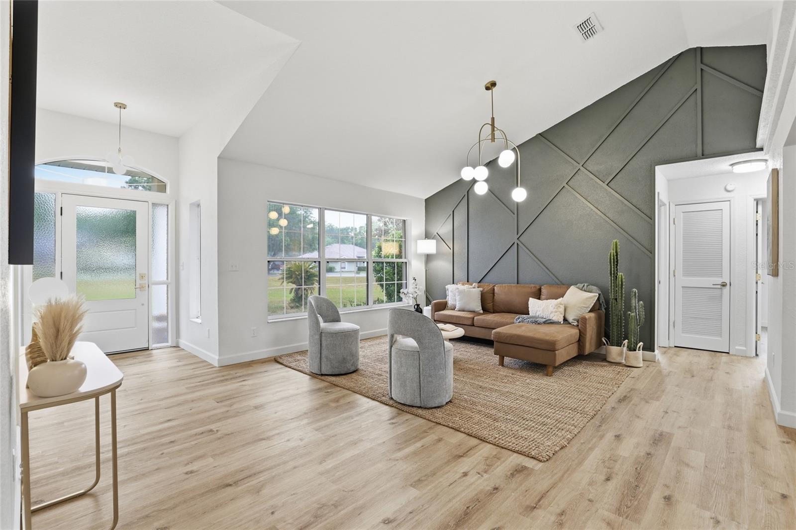 Image 4 of 44 For 15857 249th Terrace