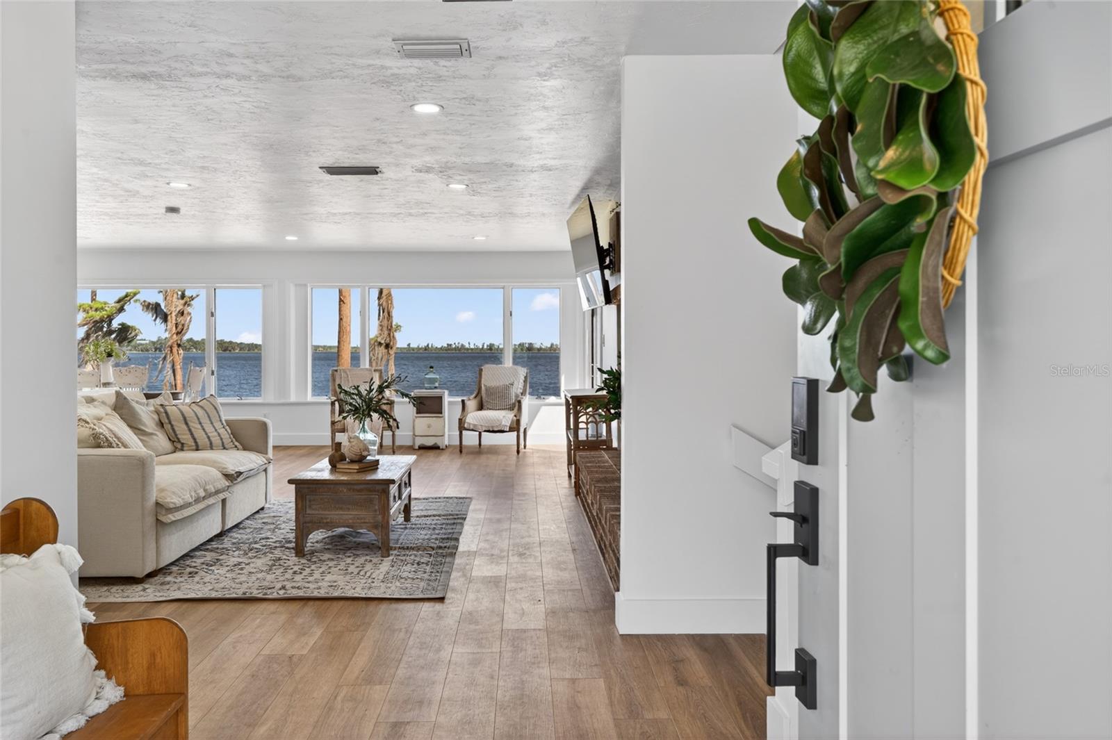 Image 13 of 63 For 2473 30th Street