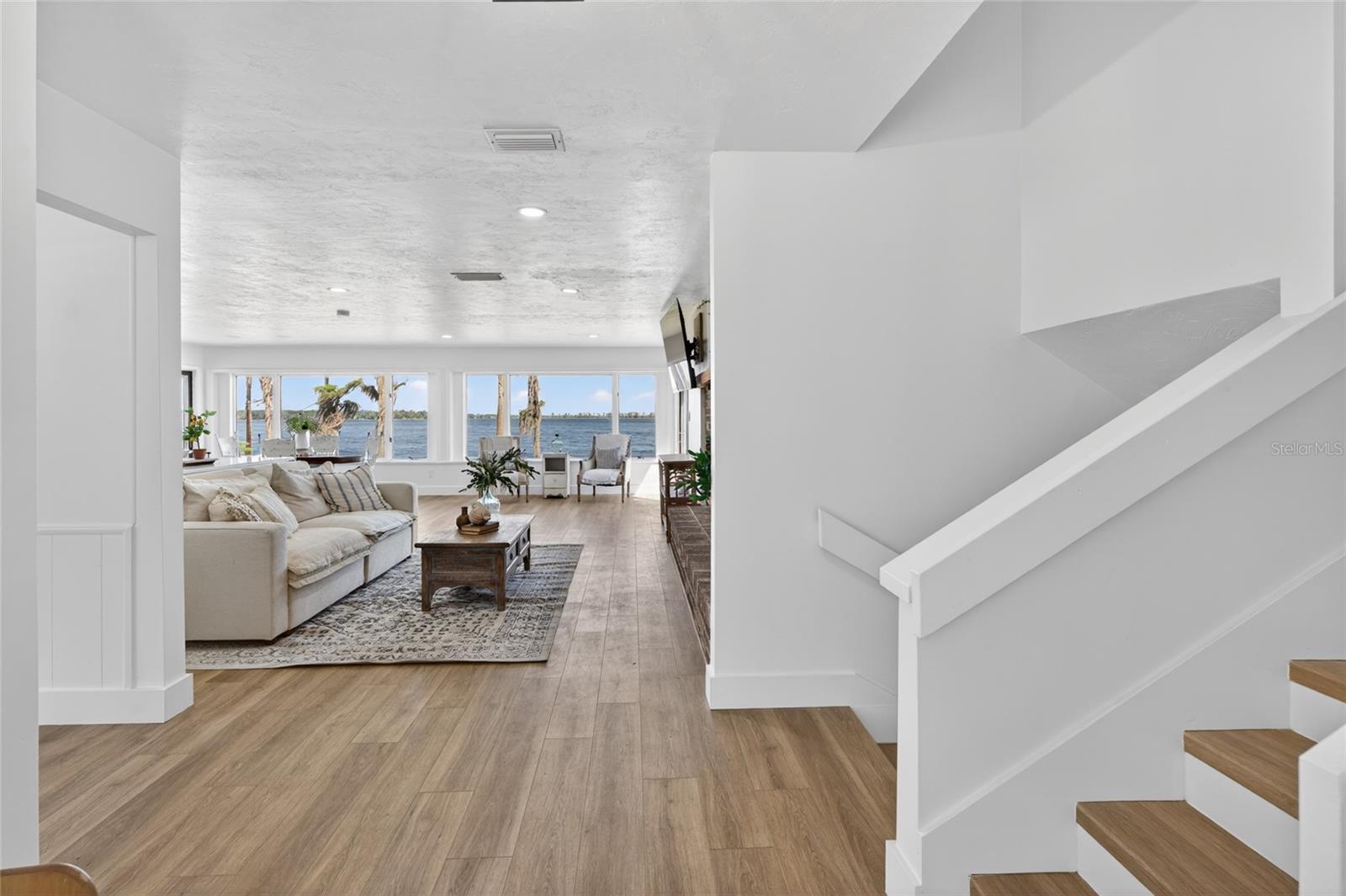 Image 14 of 63 For 2473 30th Street