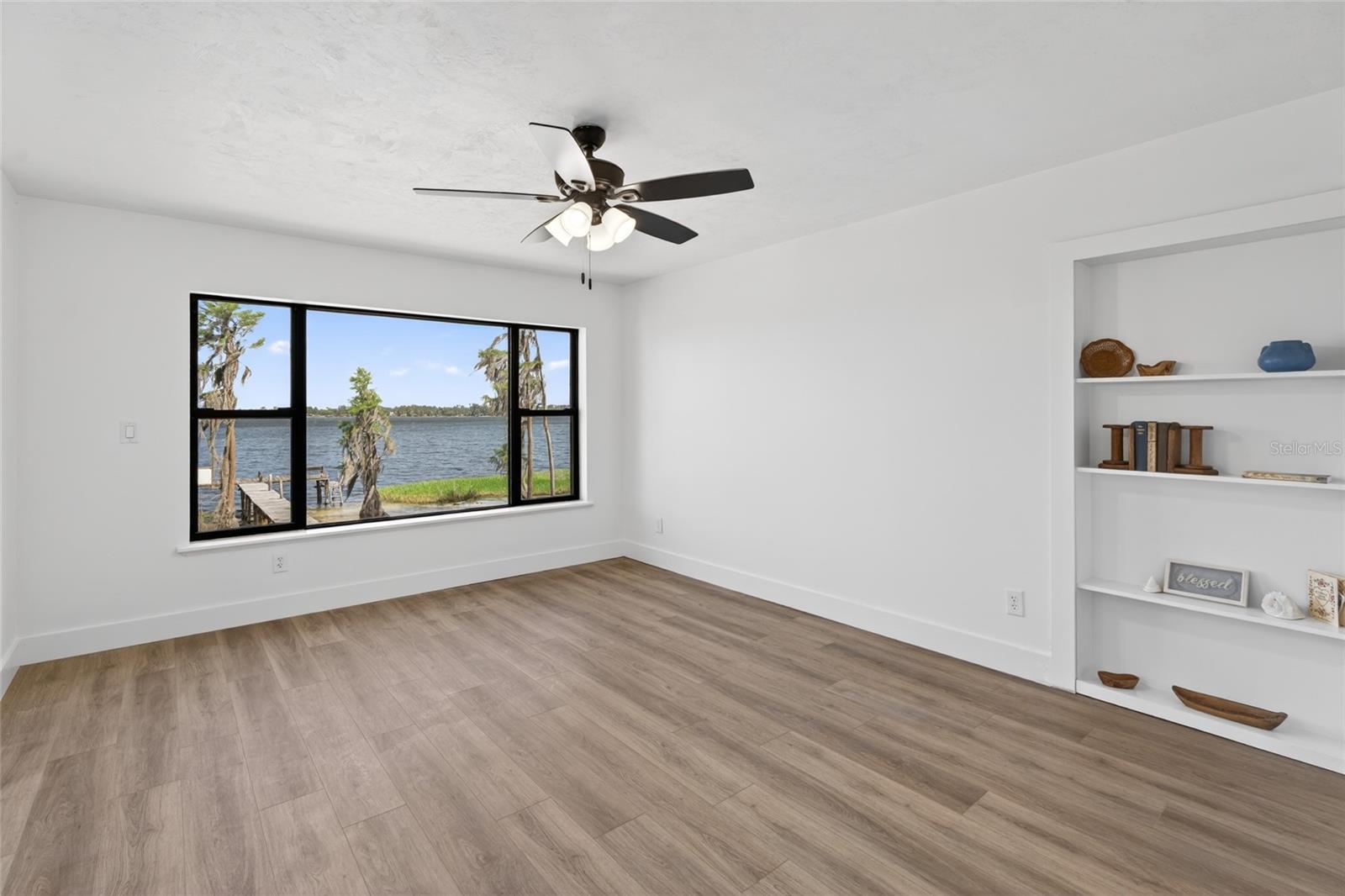 Image 32 of 63 For 2473 30th Street