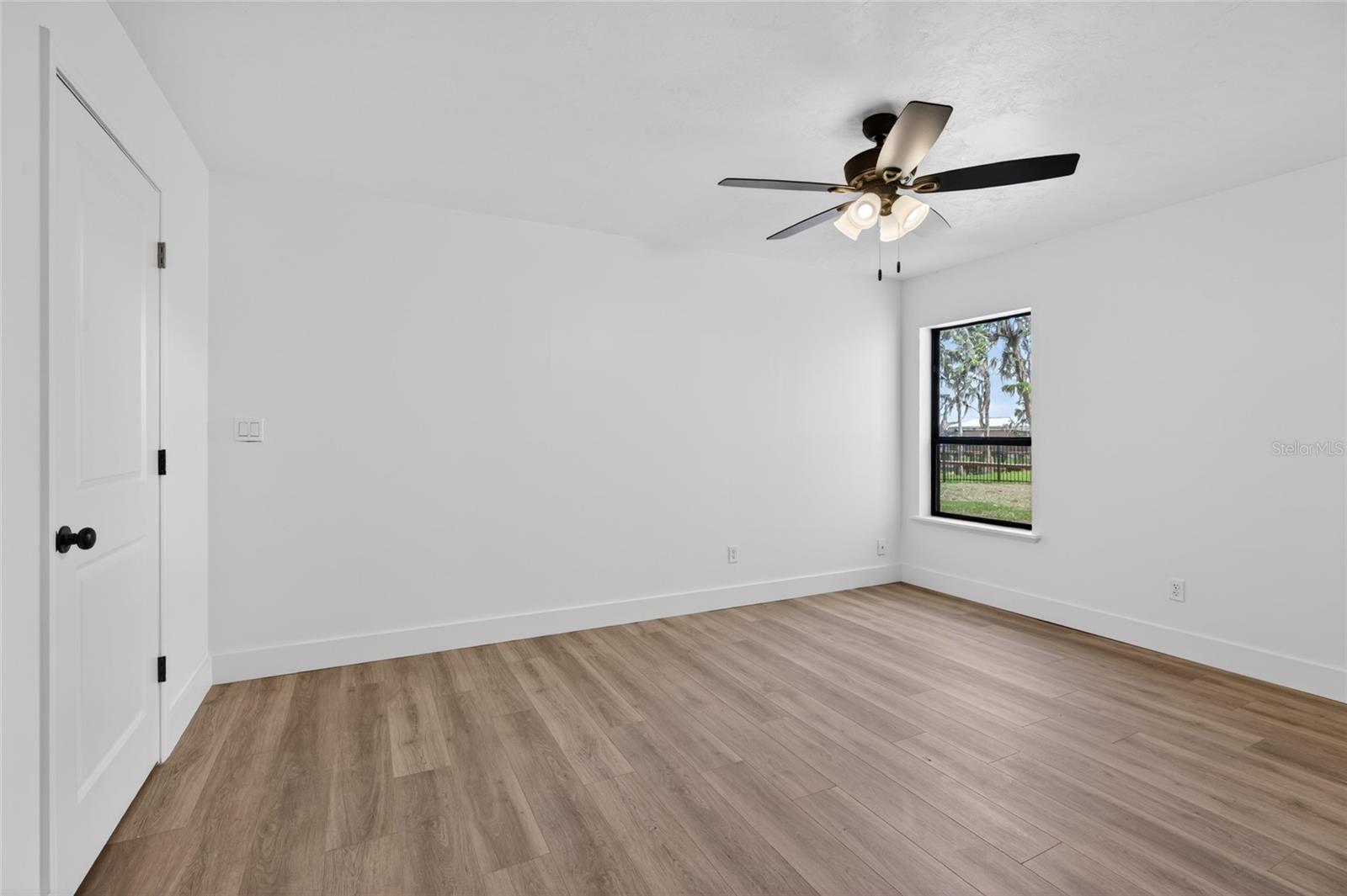 Image 44 of 63 For 2473 30th Street