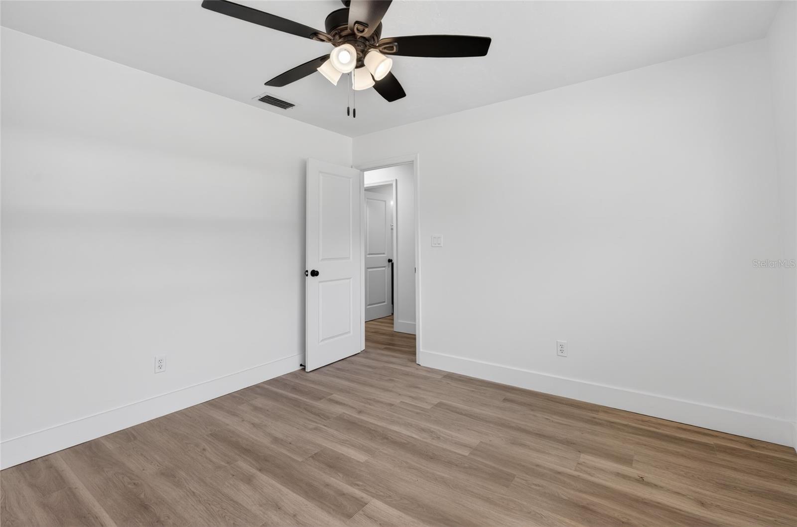 Image 48 of 63 For 2473 30th Street