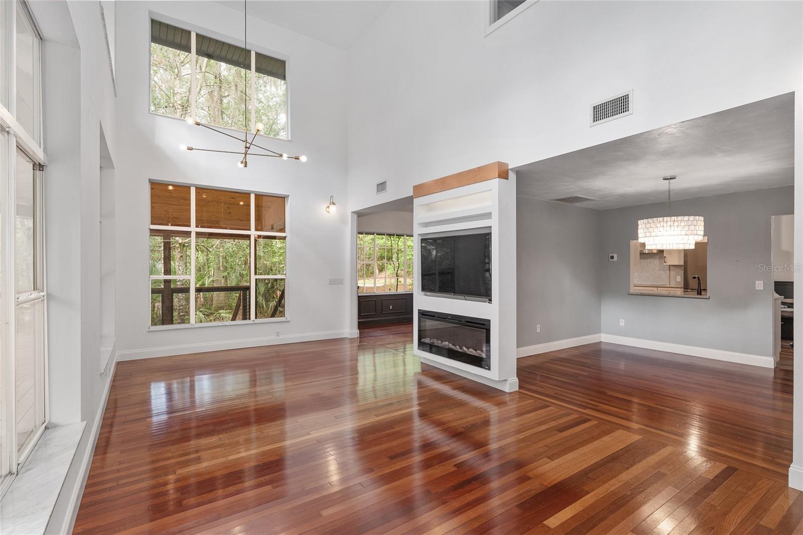 Image 11 of 92 For 1123 58th Terrace