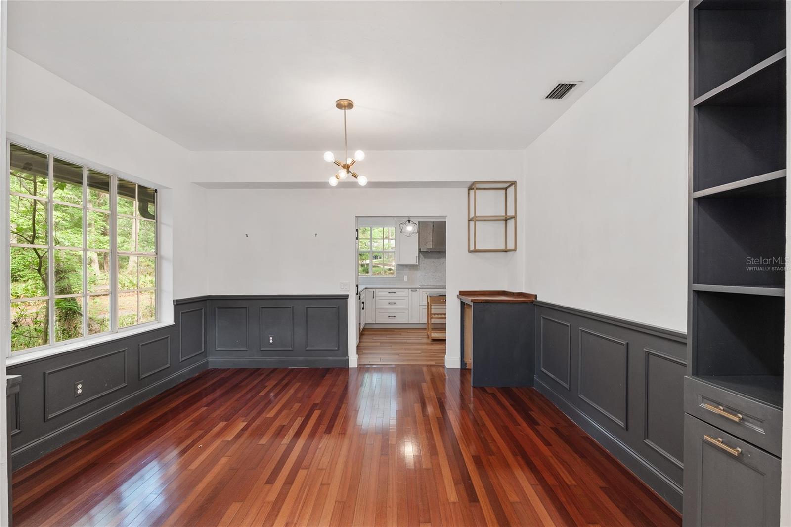 Image 21 of 92 For 1123 58th Terrace