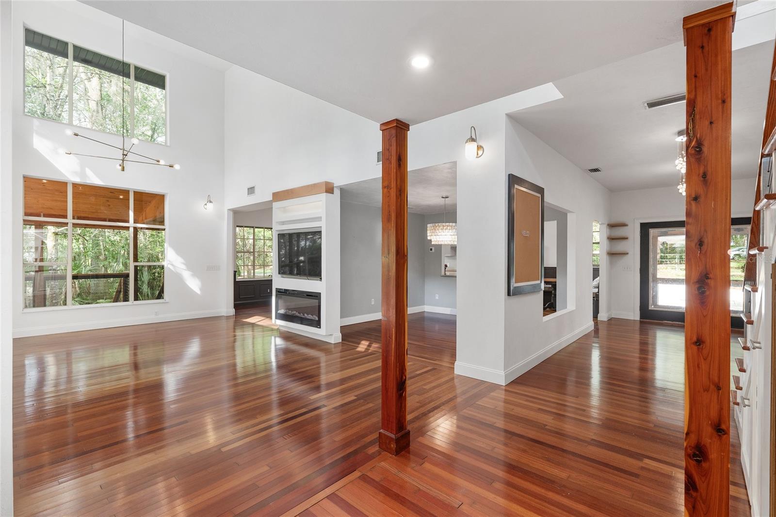 Image 35 of 92 For 1123 58th Terrace