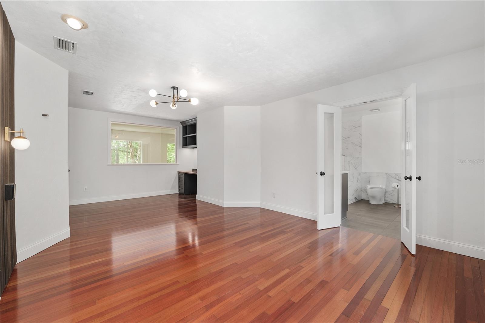 Image 43 of 92 For 1123 58th Terrace