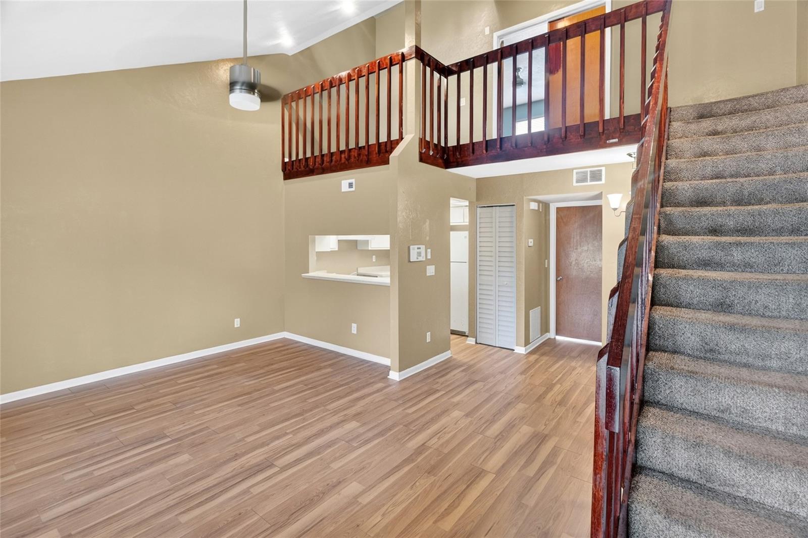 Image 5 of 39 For 2941 39th Avenue