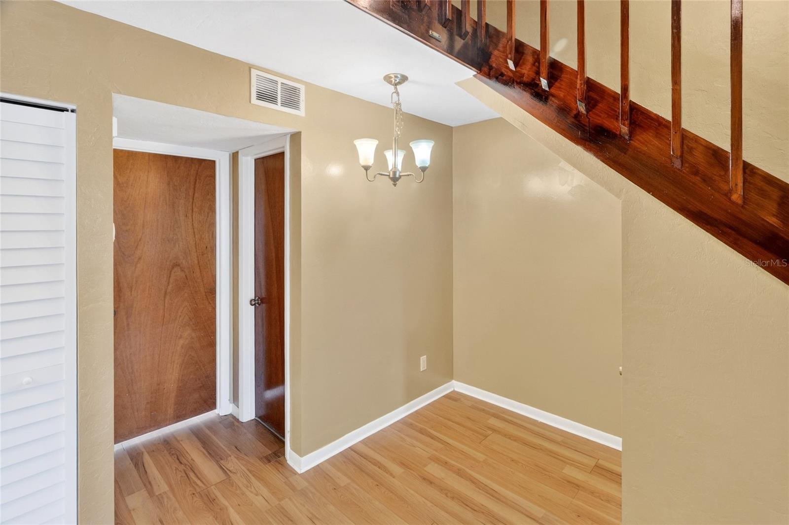 Image 9 of 39 For 2941 39th Avenue