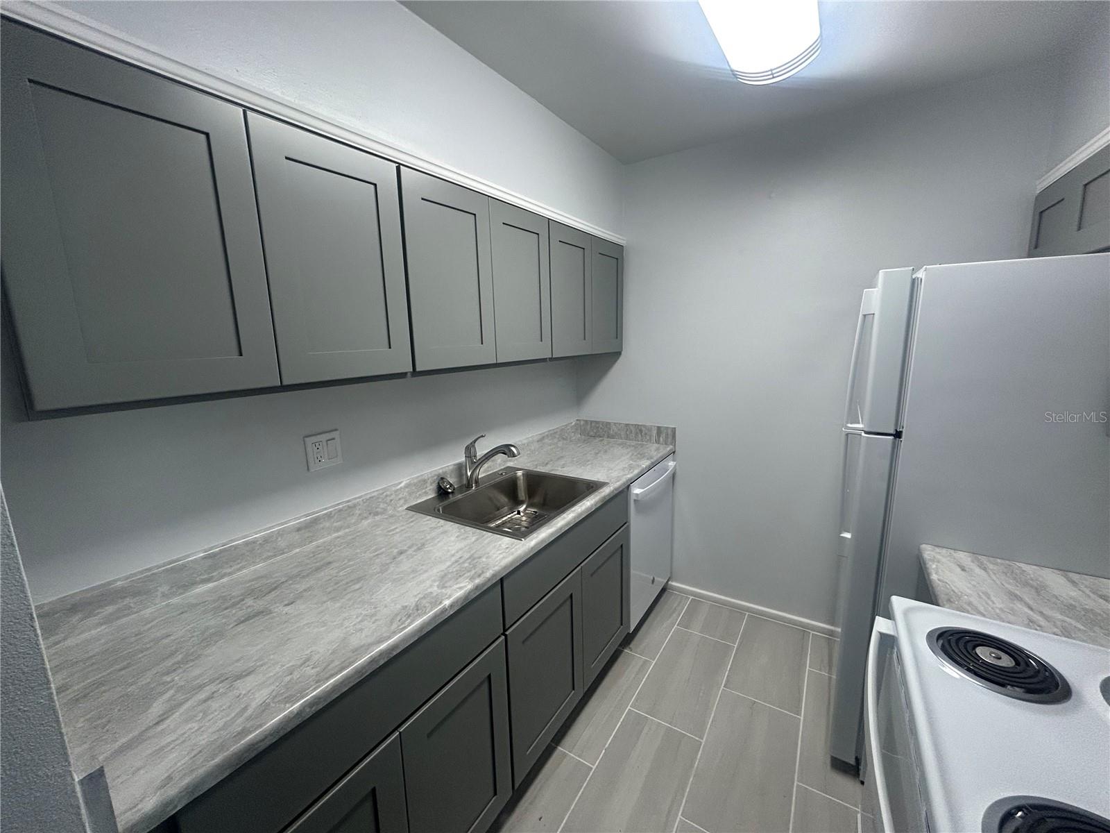 Image 6 of 17 For 6519 Newberry Road 811