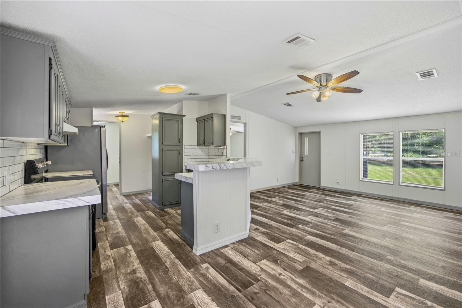 Image 17 of 68 For 4950 80th Street