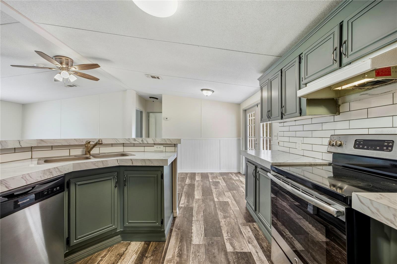 Image 19 of 68 For 4950 80th Street