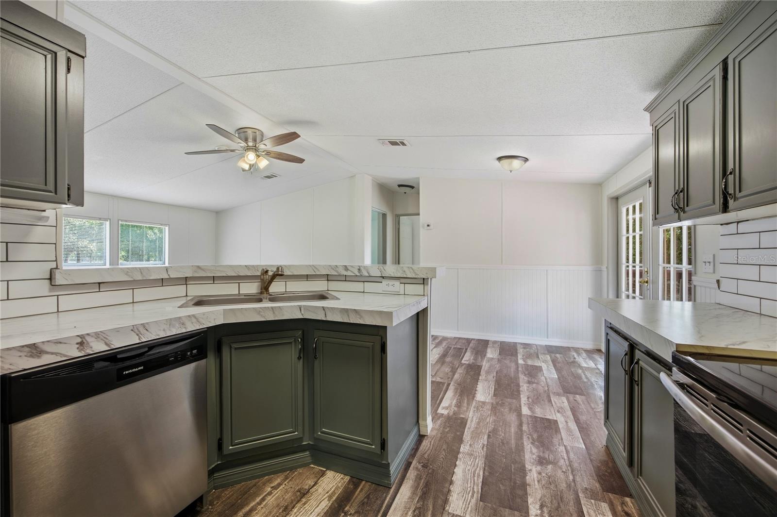 Image 20 of 68 For 4950 80th Street