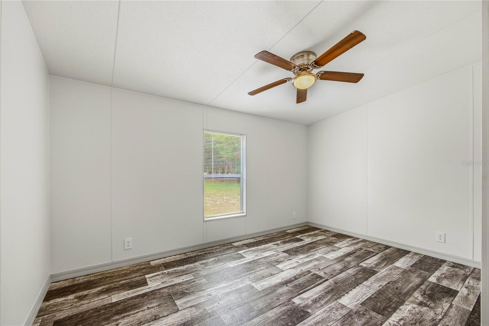 Image 26 of 68 For 4950 80th Street