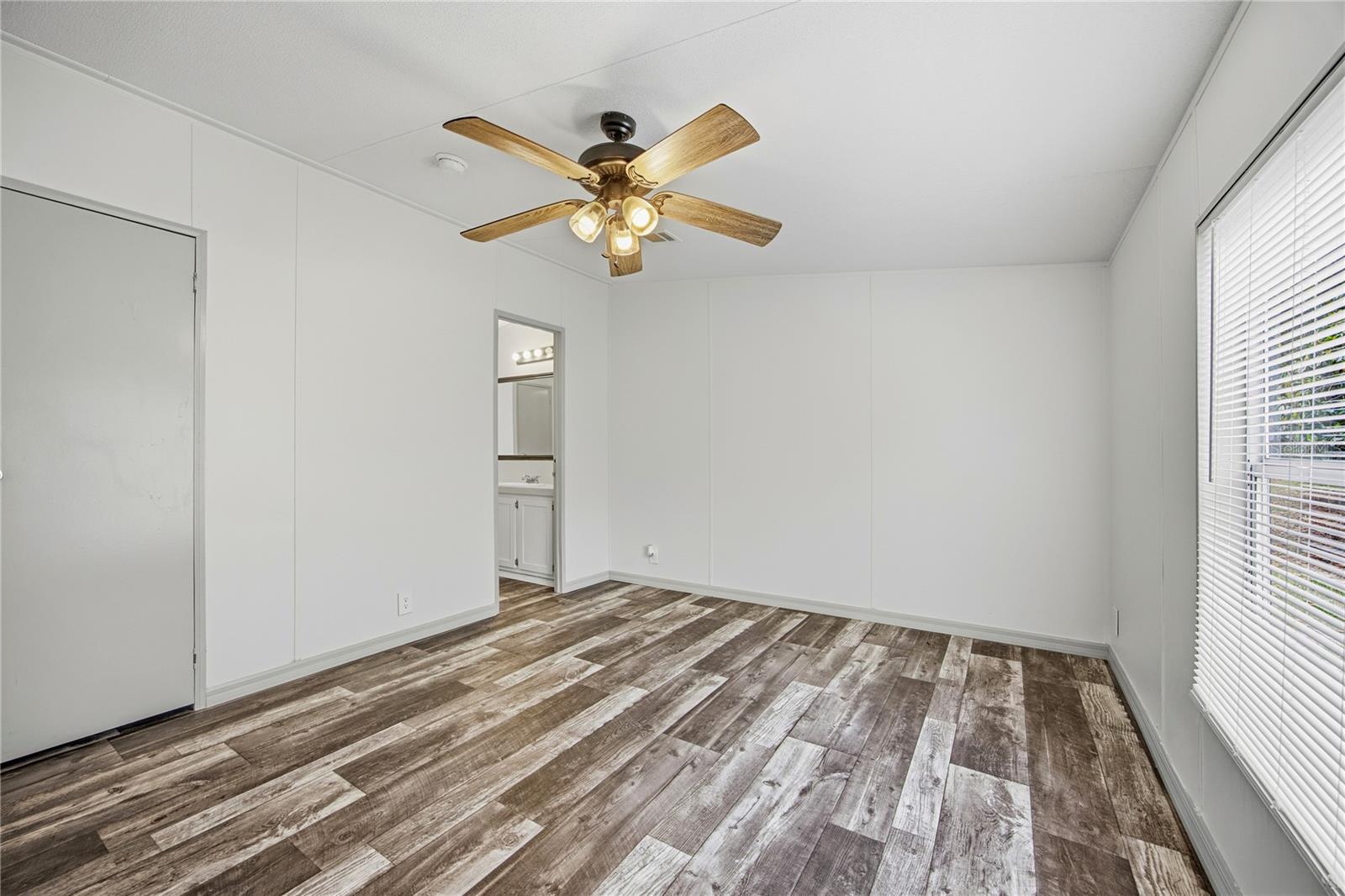 Image 30 of 68 For 4950 80th Street