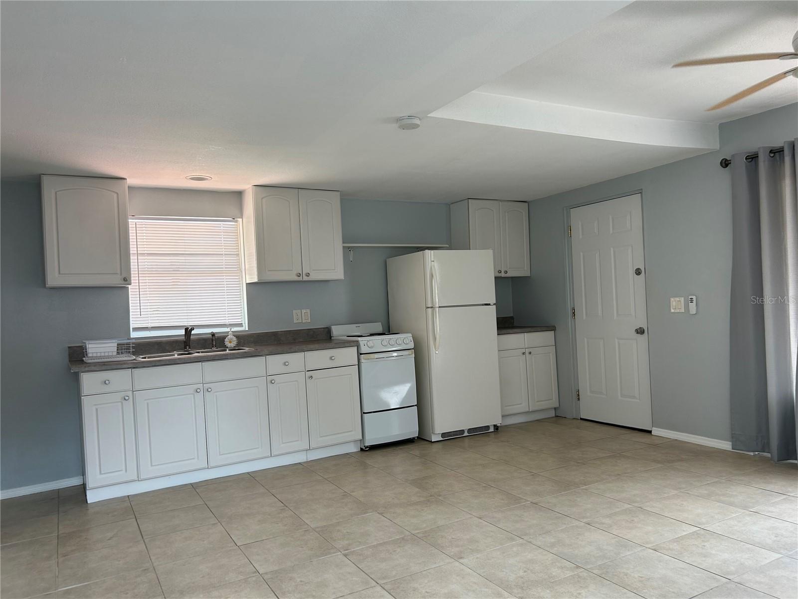 Image 4 of 16 For 39029 1-2 Kirkland Drive