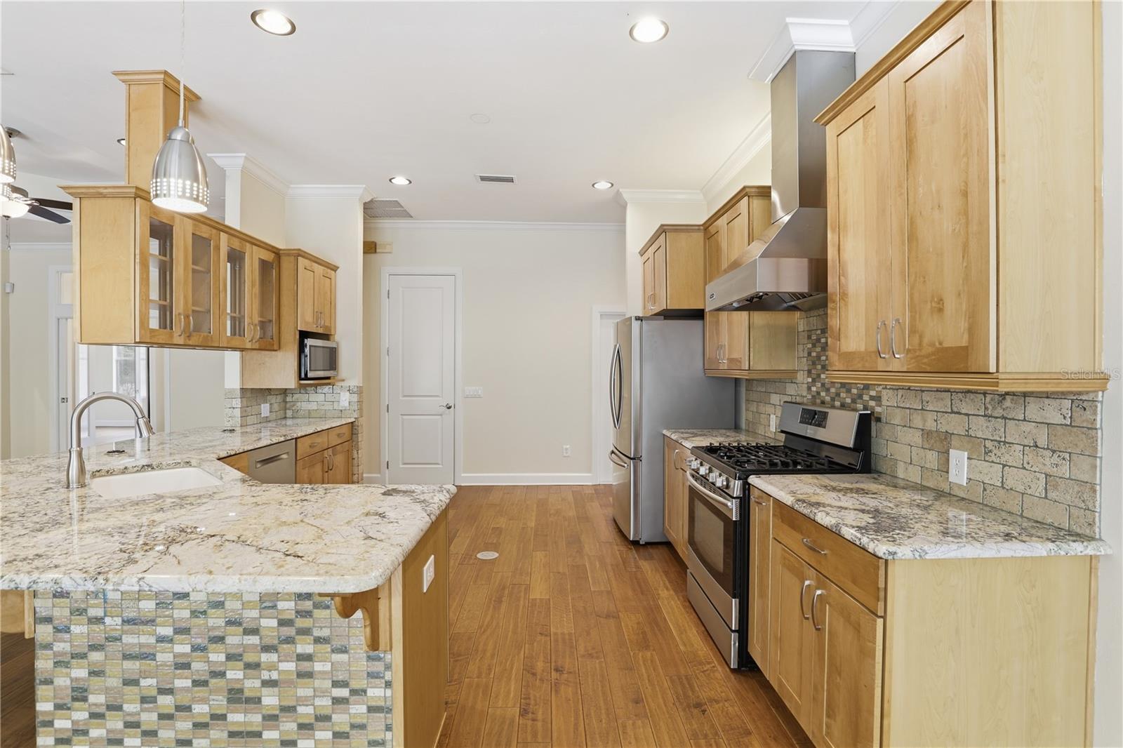 Image 18 of 67 For 8963 80th Avenue