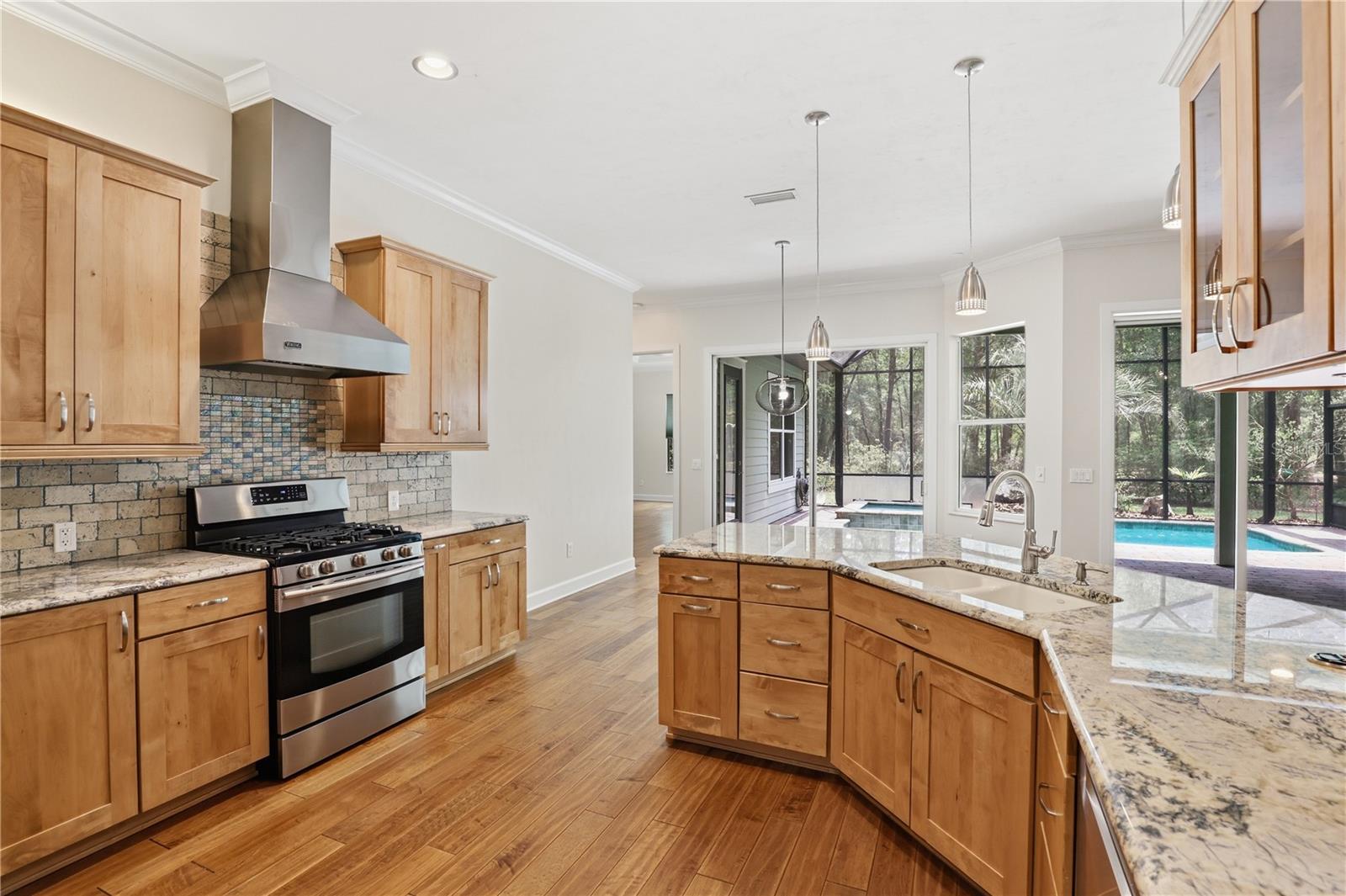 Image 20 of 67 For 8963 80th Avenue
