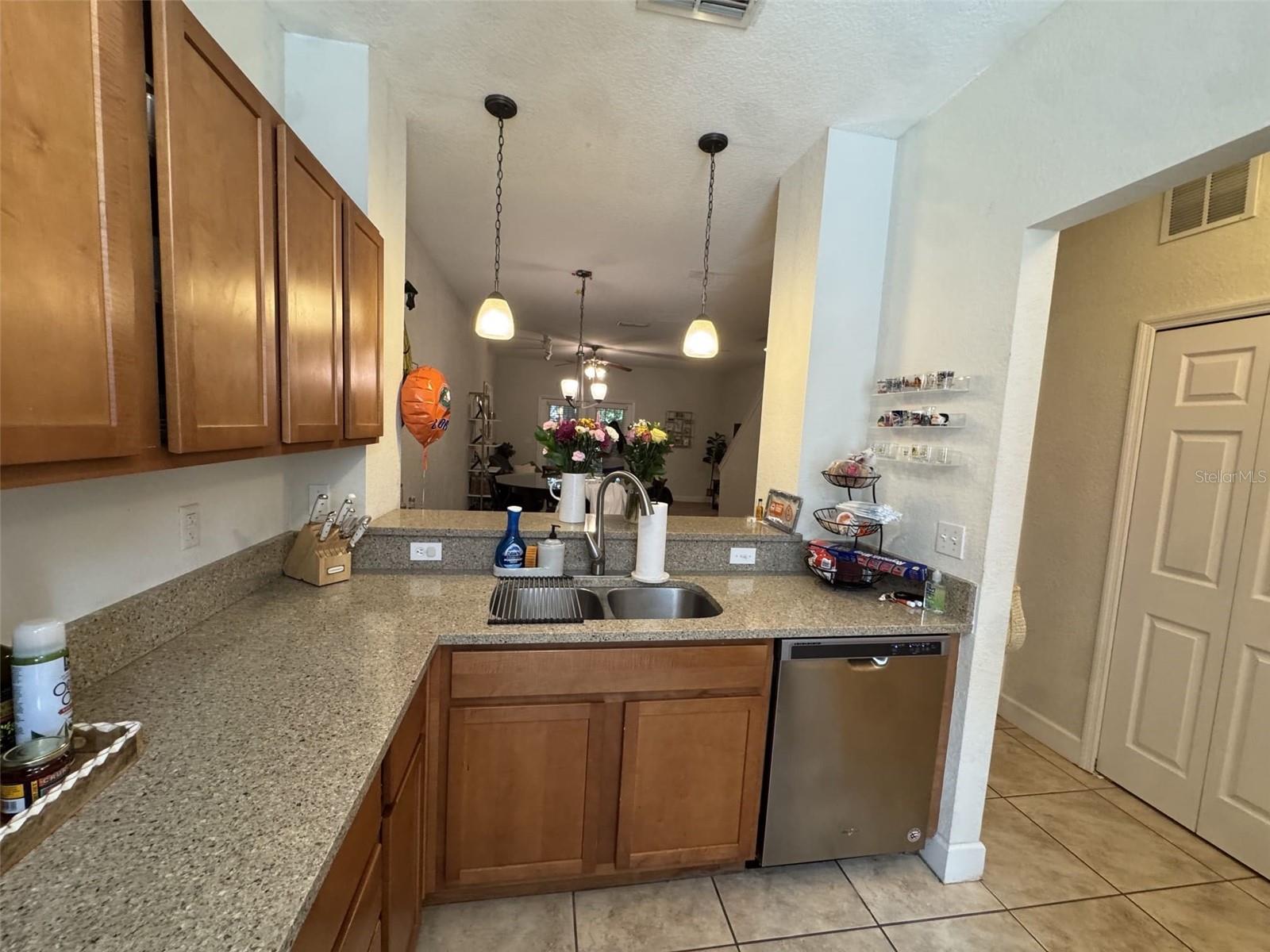 Image 6 of 23 For 2508 35th Place M75