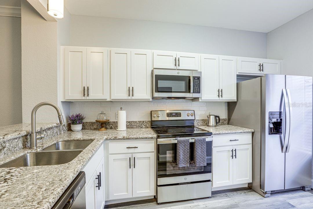 Image 13 of 27 For 4988 43rd Avenue 103