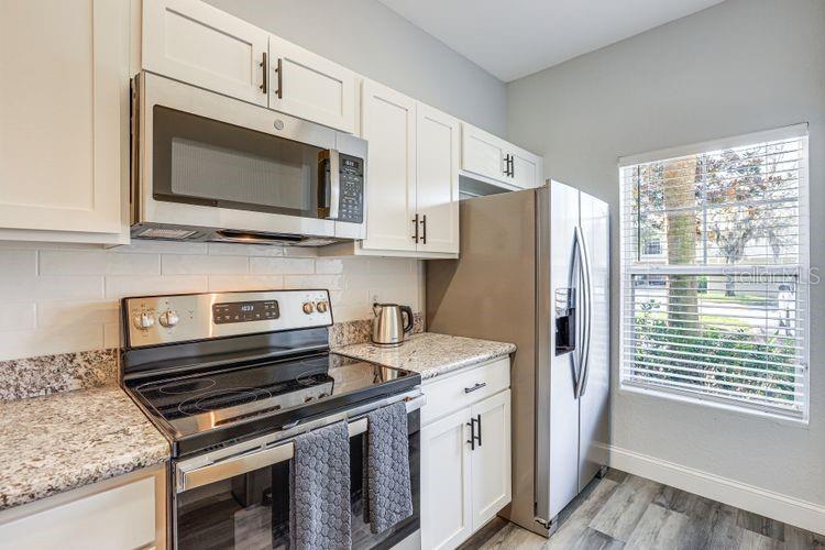 Image 14 of 27 For 4988 43rd Avenue 103