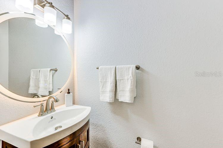 Image 15 of 27 For 4988 43rd Avenue 103