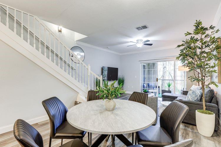Image 9 of 27 For 4988 43rd Avenue 103