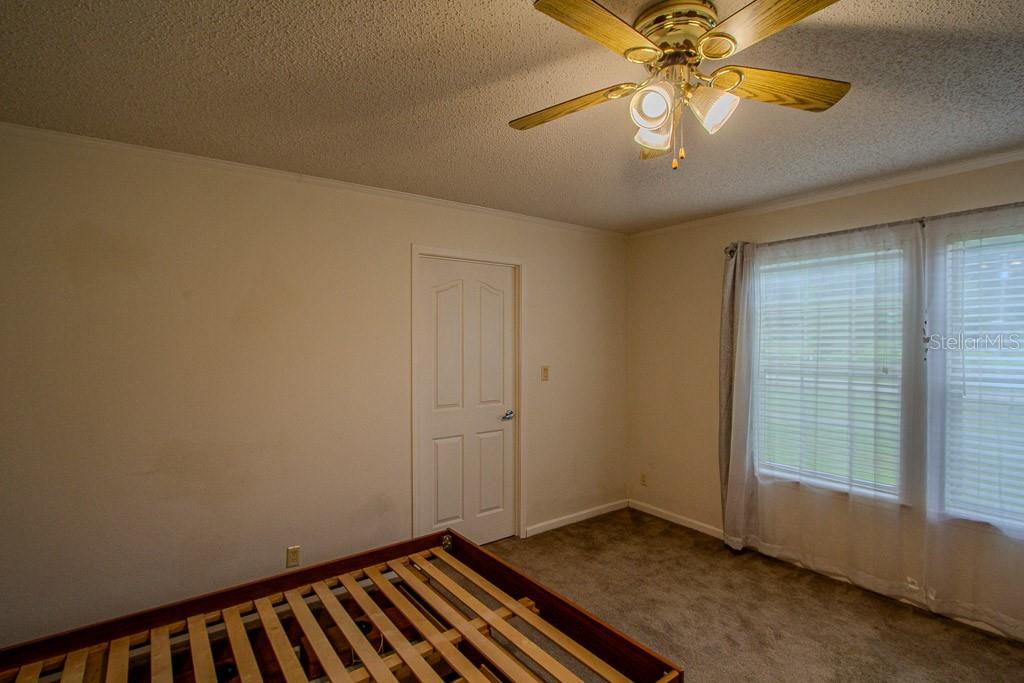 Image 11 of 14 For 141 Maid Marion Lane