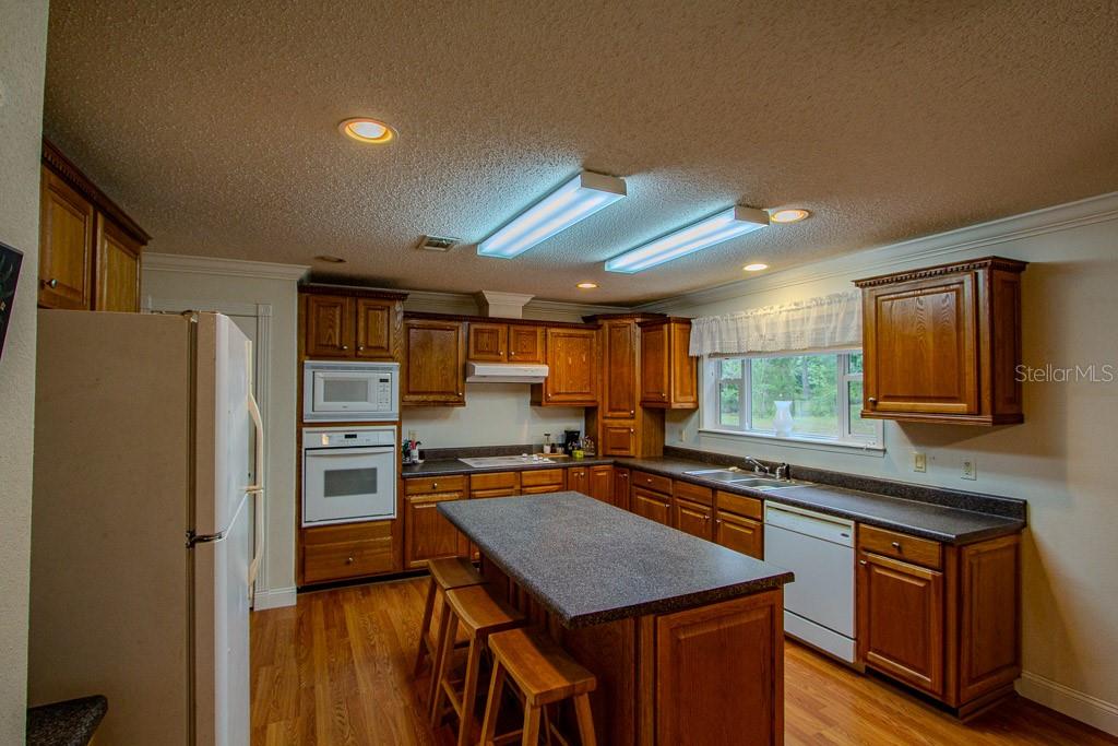 Image 9 of 14 For 141 Maid Marion Lane