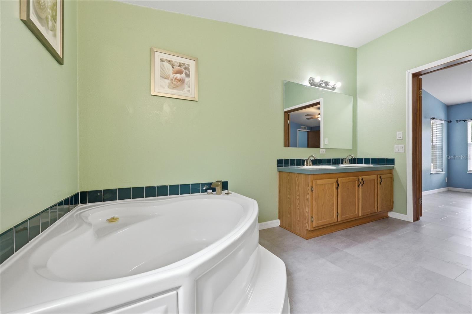 Image 15 of 31 For 9528 235th Terrace