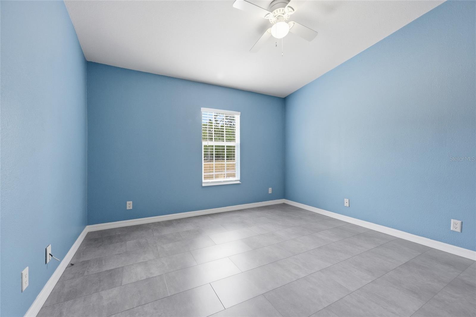 Image 18 of 31 For 9528 235th Terrace