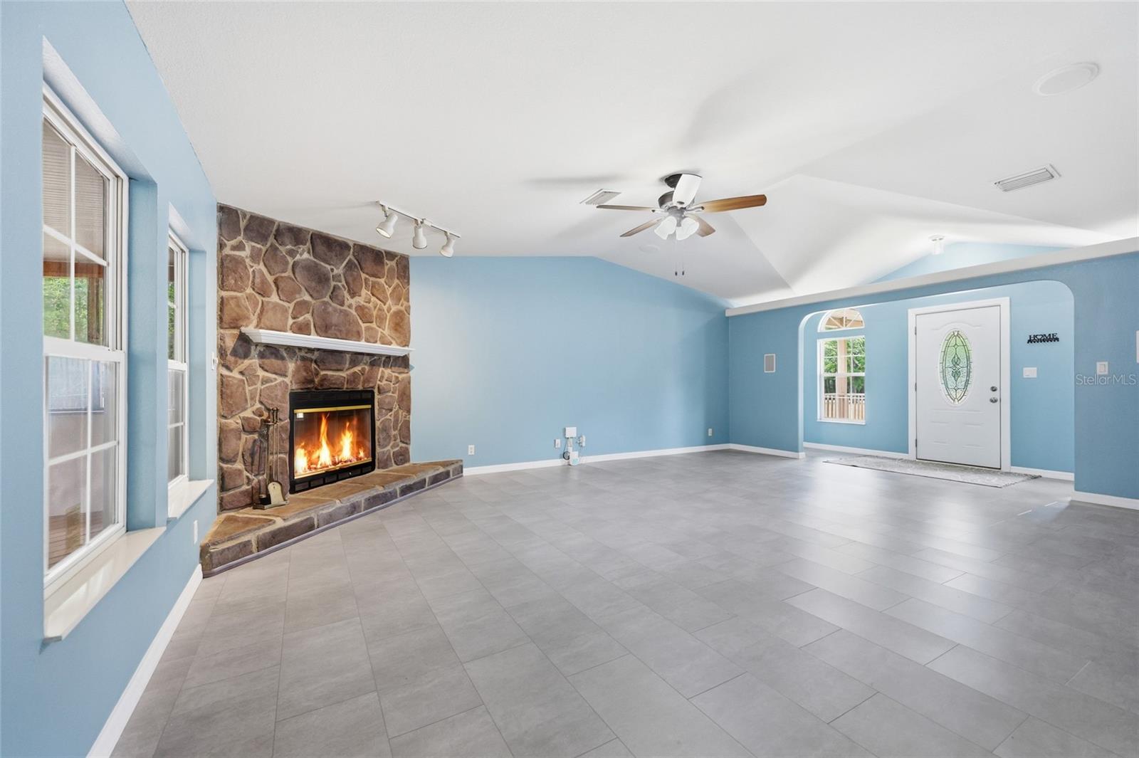 Image 6 of 31 For 9528 235th Terrace