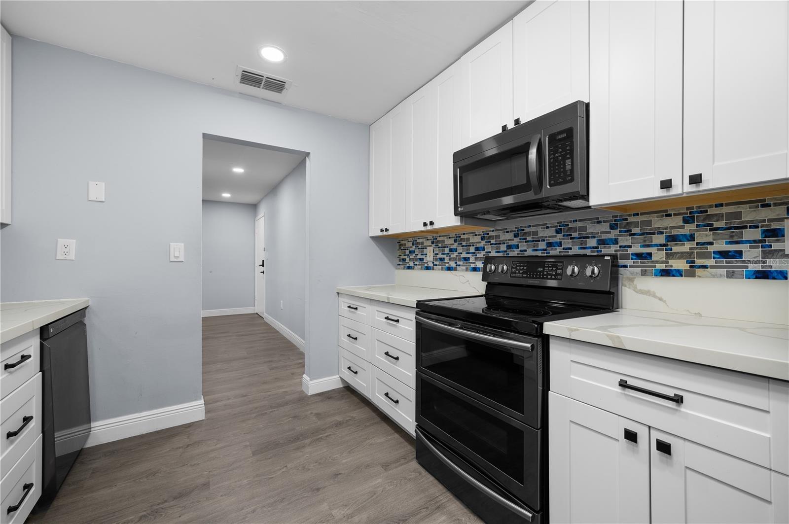Image 15 of 29 For 2818 14th Drive 107