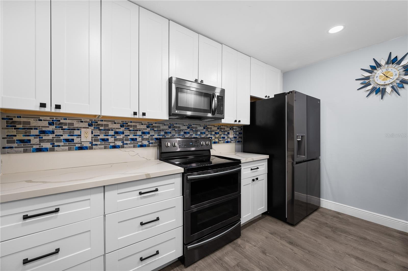 Image 17 of 29 For 2818 14th Drive 107