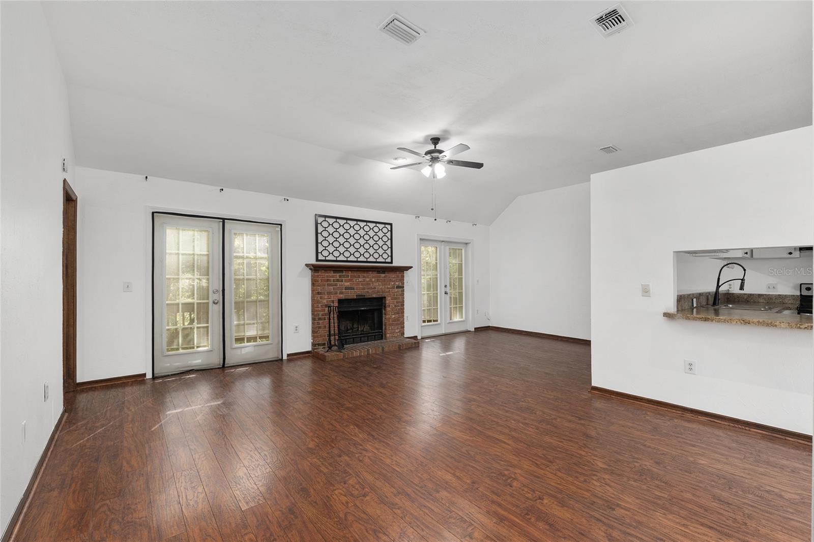 Image 4 of 30 For 8305 46th Lane