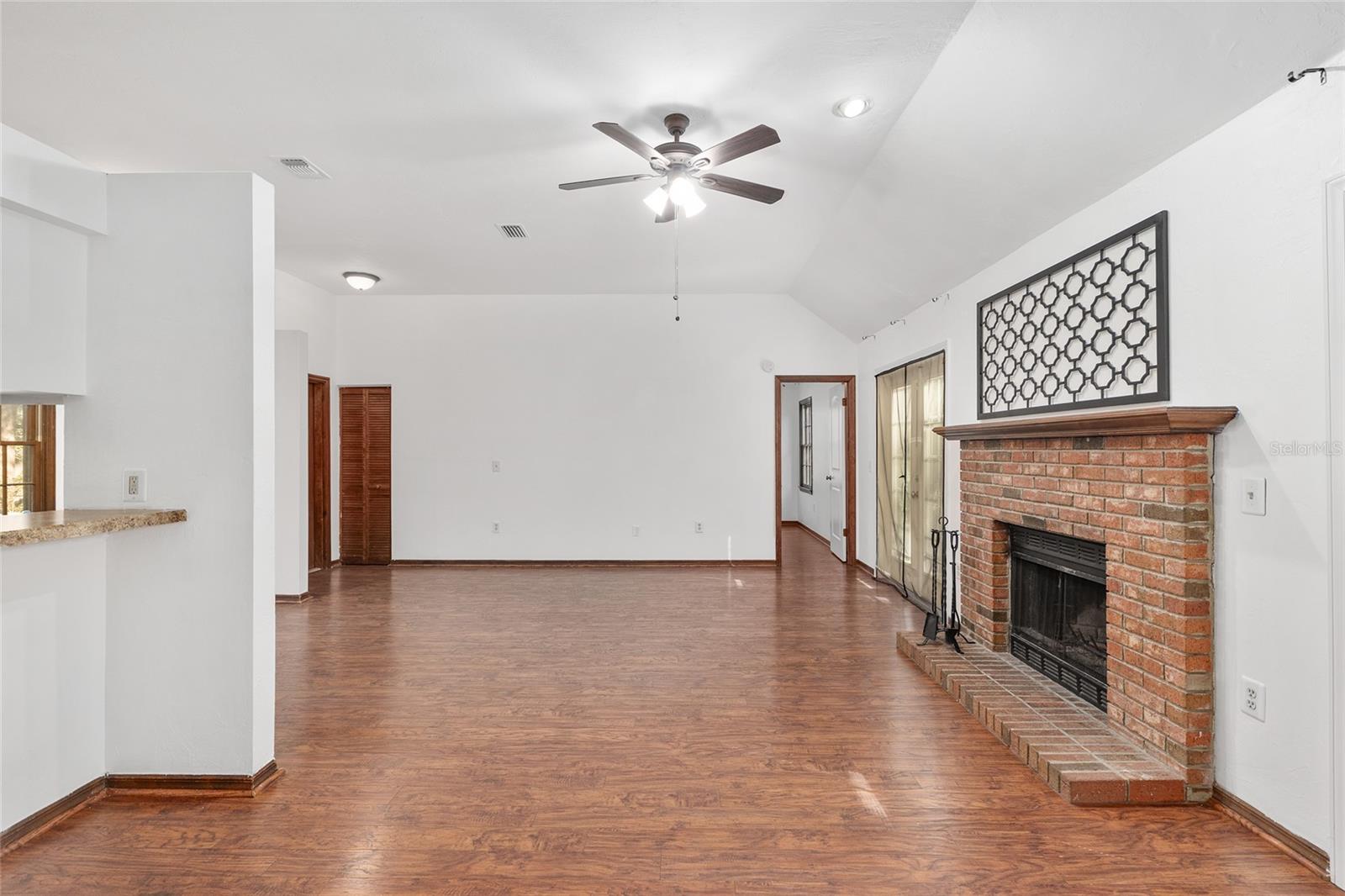 Image 7 of 30 For 8305 46th Lane