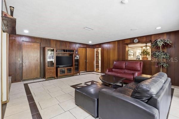 Image 17 of 84 For 3630 136th Street